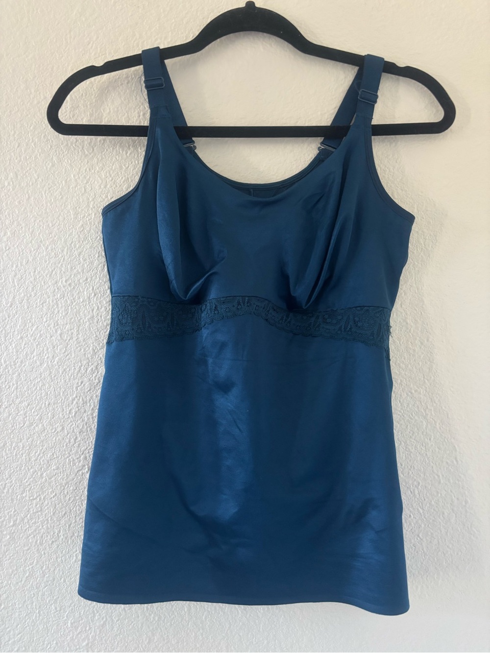 Ruby Ribbon 🎀 shape wear cami with Lace trim 42
